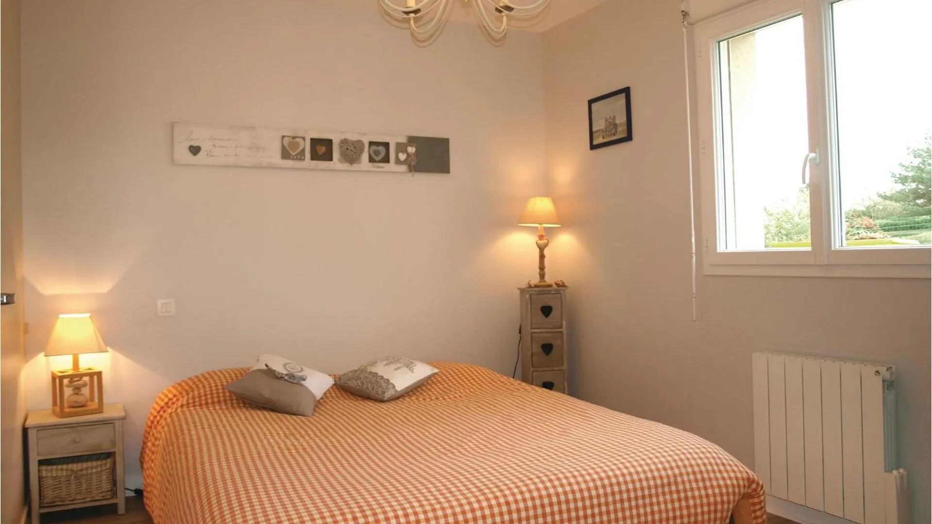 Vakantiehuis 3 Bedroom Pet Friendly Home In Trélévern